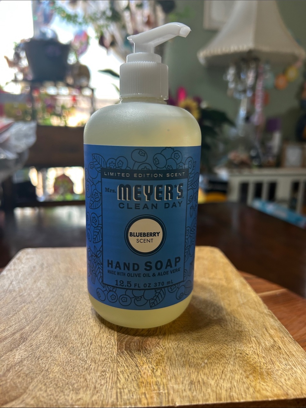Mrs. Meyer’s Clean Day Limited Edition Scent BLUEBERRY Hand Soap 12 Fluid Ounce